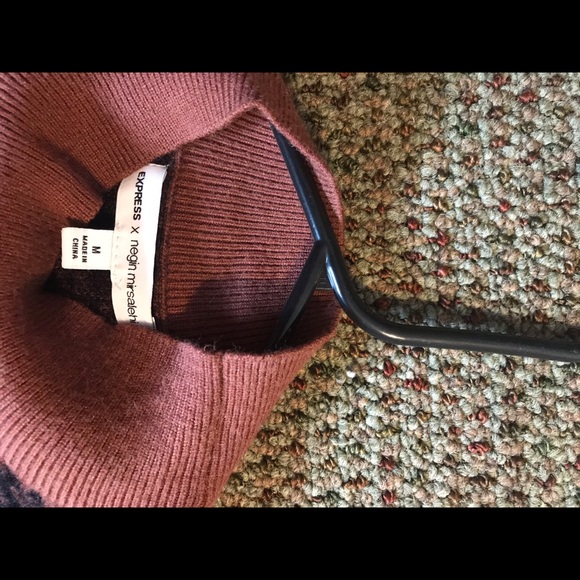 Express animal print sweater - Picture 3 of 3